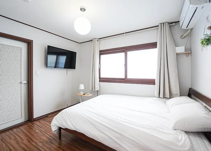 Apartment Traditional Korean Yeon